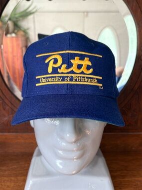 Vintage retro University of Pittsburgh SnapBack Cap